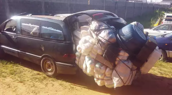 Photo: Dangerously Overloaded Vehicle Apprehended By Road Officials In Anambra 